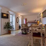 The Point - 2 Apartament Sintra
